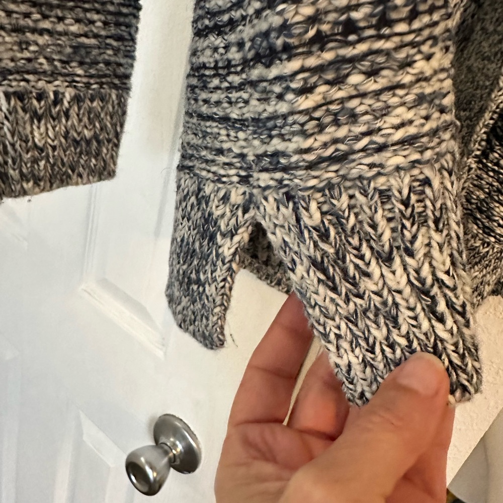 CHAPS Cardigan - Picture 3 of 6